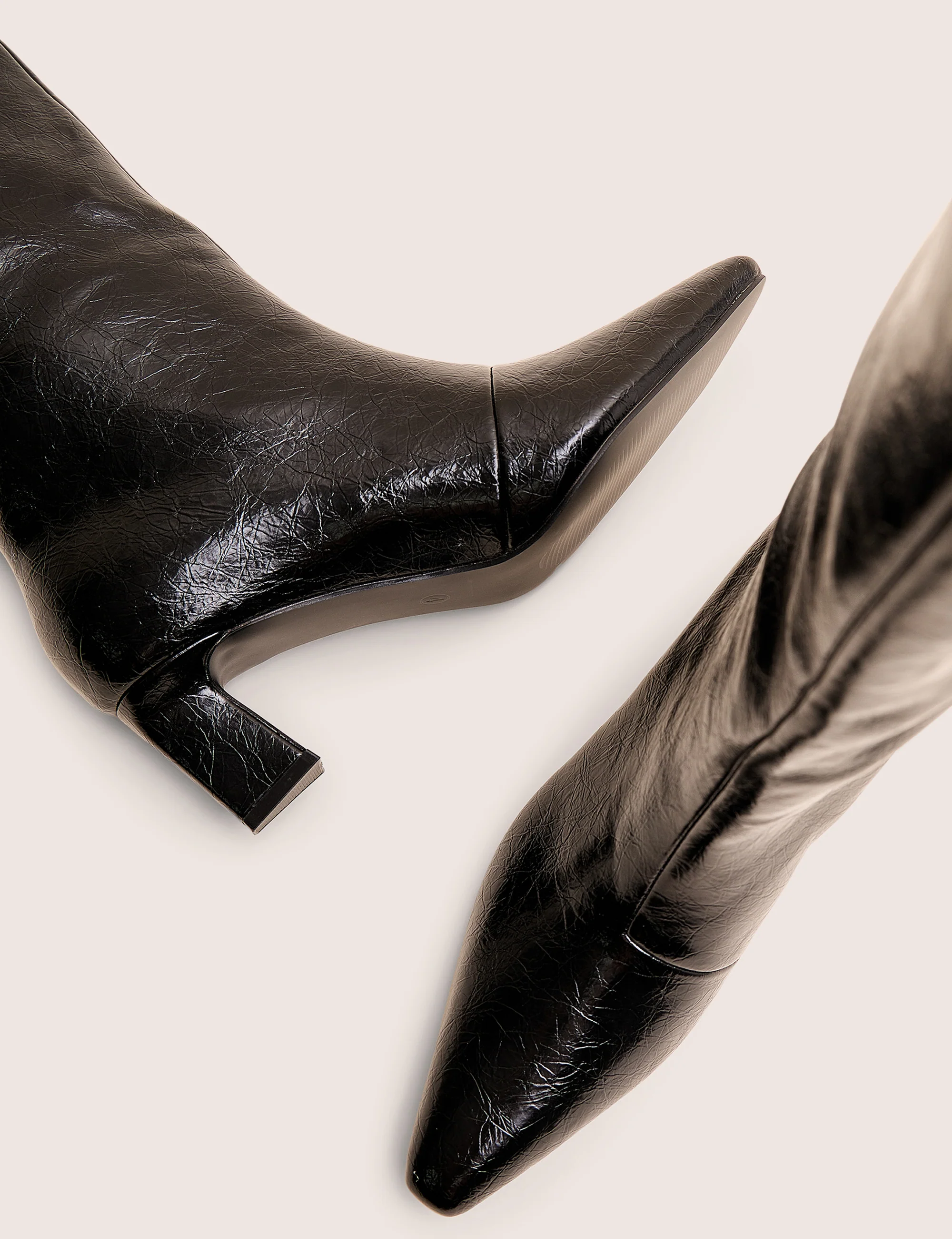 Boomer Black Crinkle Pu Pointed Toe Knee High Mid Heel Boots - Image 4