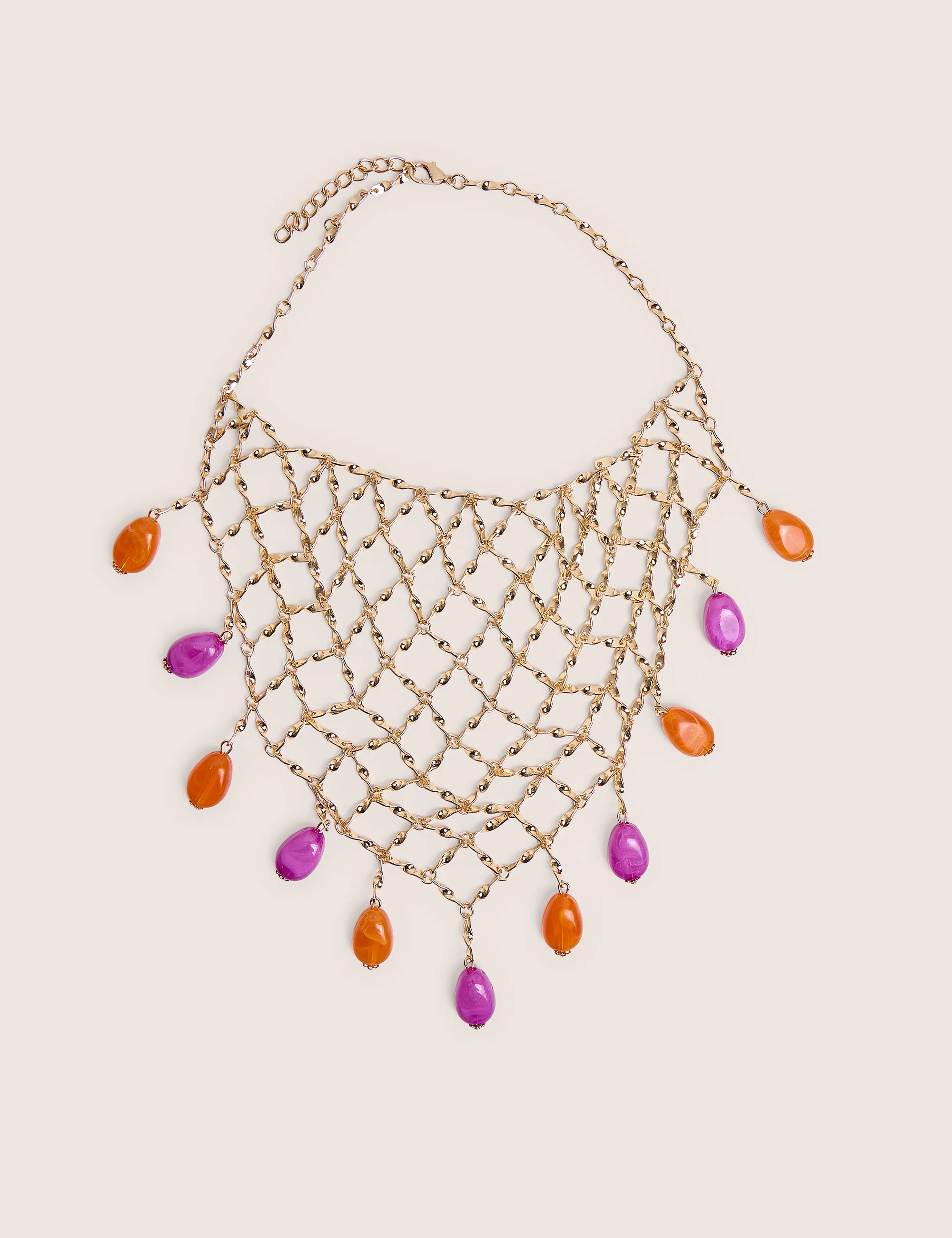 Chainmail Necklace With Beads in Gold - Image 3