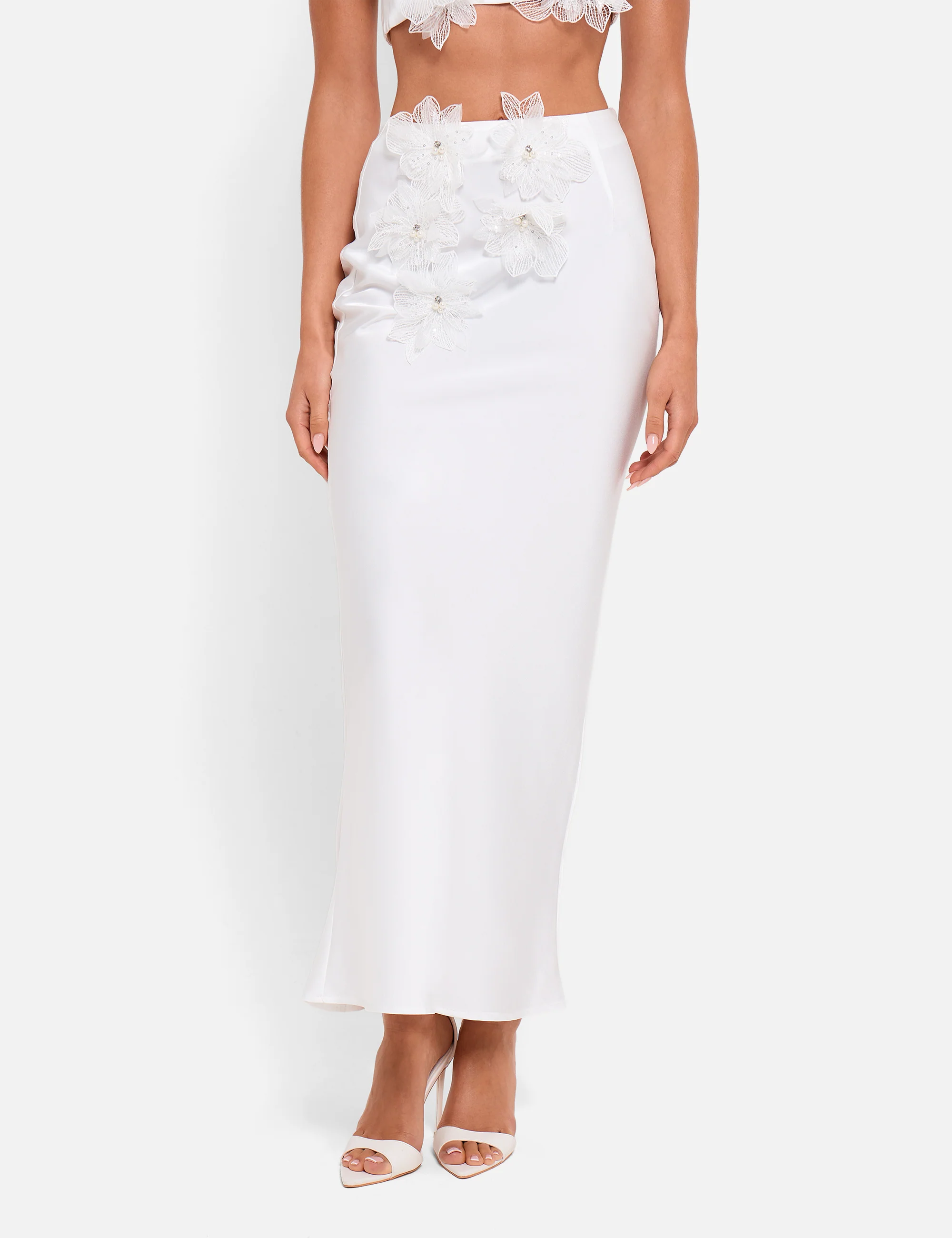 Satin Maxi Skirt With Floral Applique White - Image 2